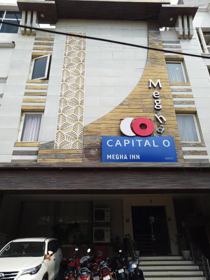 Hotel Megha Inn Лакхнау Экстерьер фото